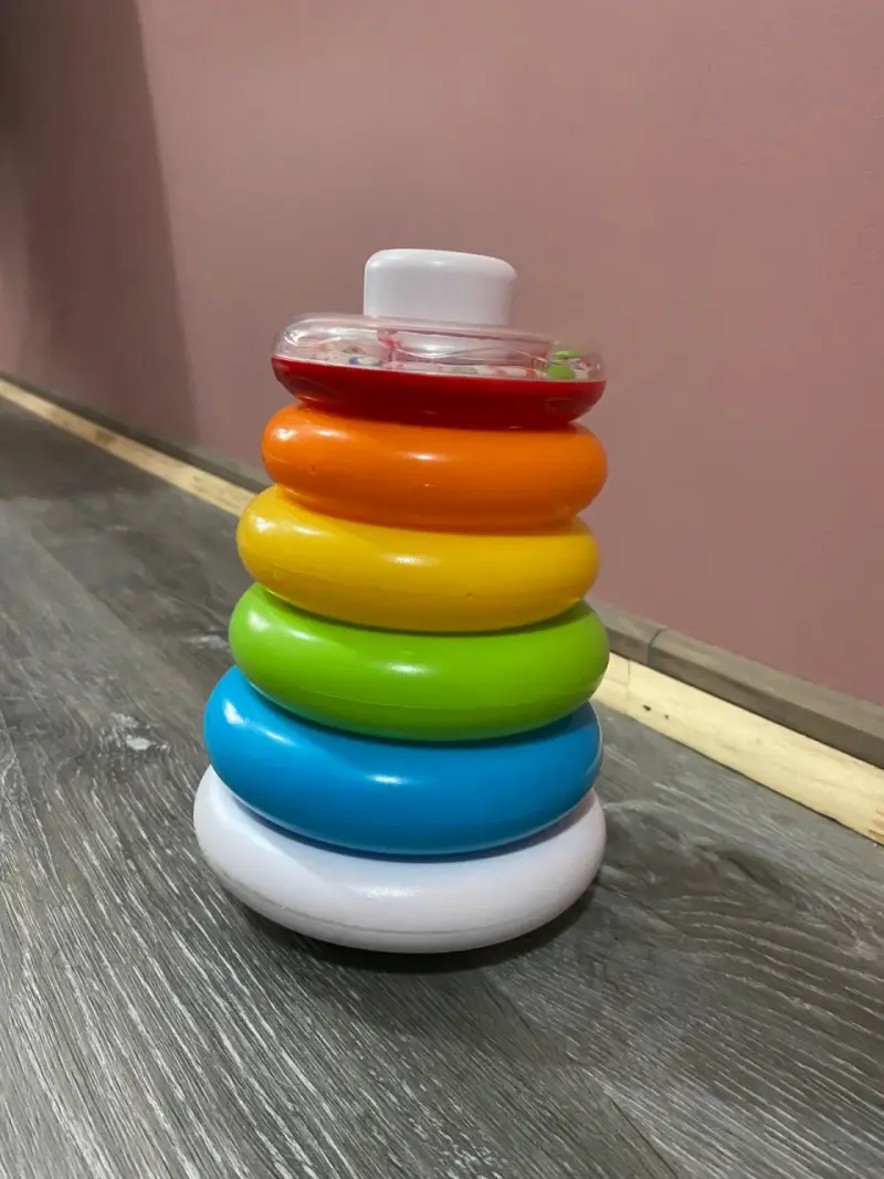 Torre de aros apilables de colores para bebé - 2