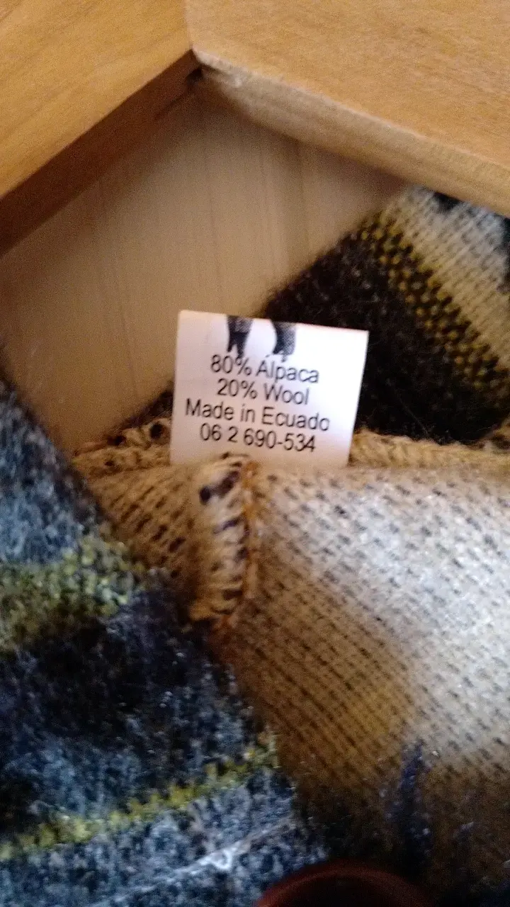 Poncho de lana y alpaca con diseño étnico - 3