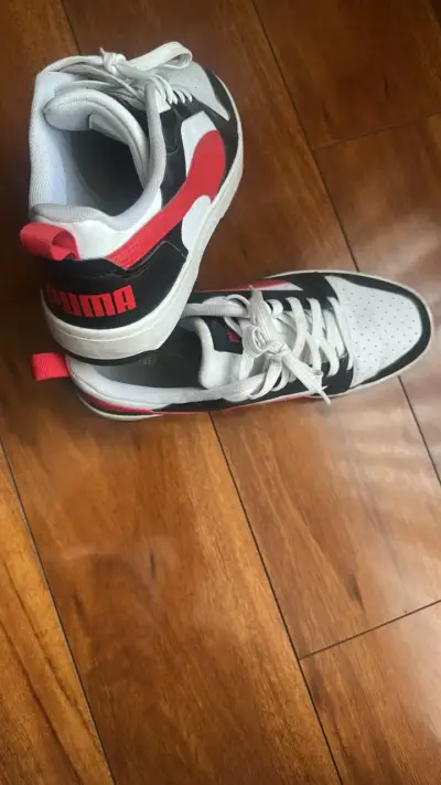 Zapatillas deportivas Puma blancas y negras - miniatura 3