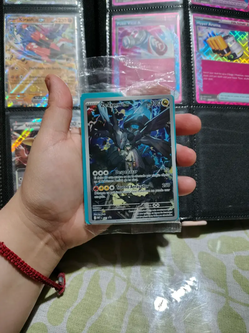 Carta Pokémon Zekrom de colección