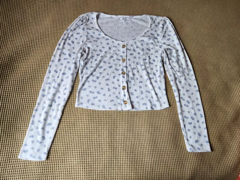 Cardigan blanco con estampado floral - 2