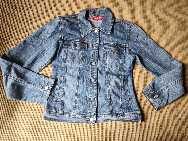 Chaqueta de mezclilla azul para mujer - 2