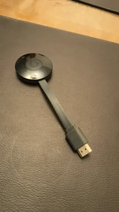 Chromecast 2gen Google HDMI Streaming Media Player - miniatura 1
