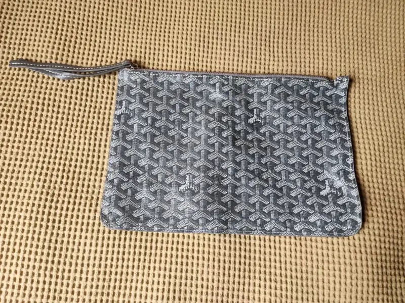 Cosmetiquero/estuche estampado geométrico gris - 1