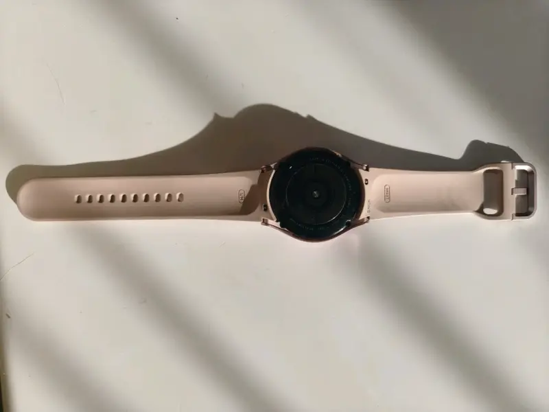 Samsung Galaxy Watch 4 - 1