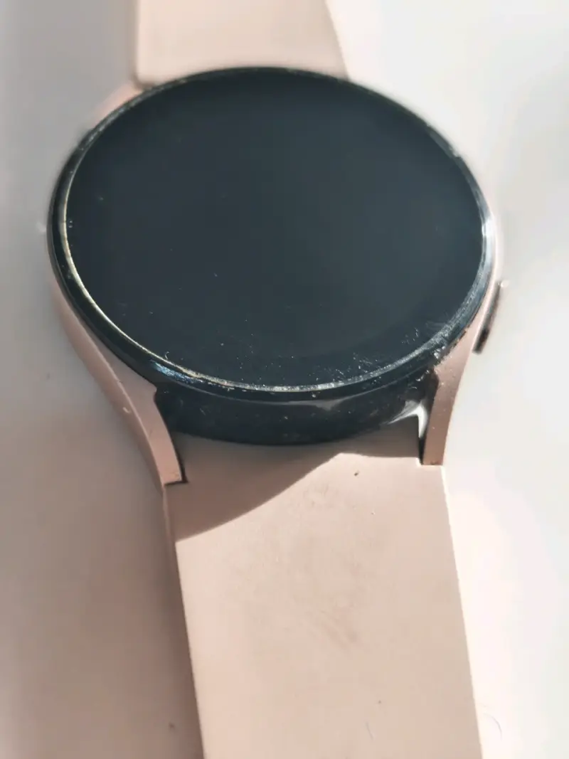 Samsung Galaxy Watch 4 - 4