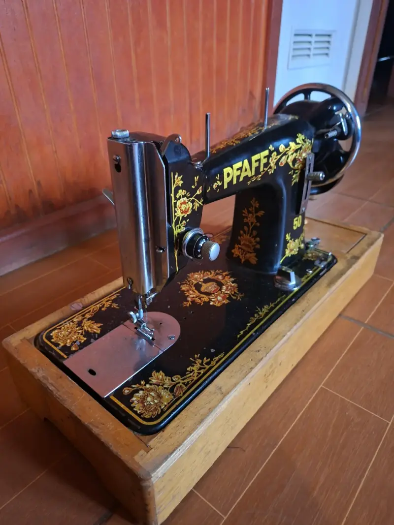 Máquina de Coser Antigüa Pfaff 50 Decorada - 3