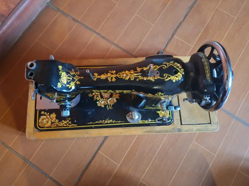 Máquina de Coser Antigüa Pfaff 50 Decorada - 5