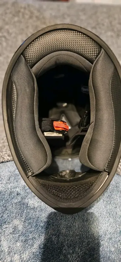 Casco de moto SMK negro con visor - miniatura 3