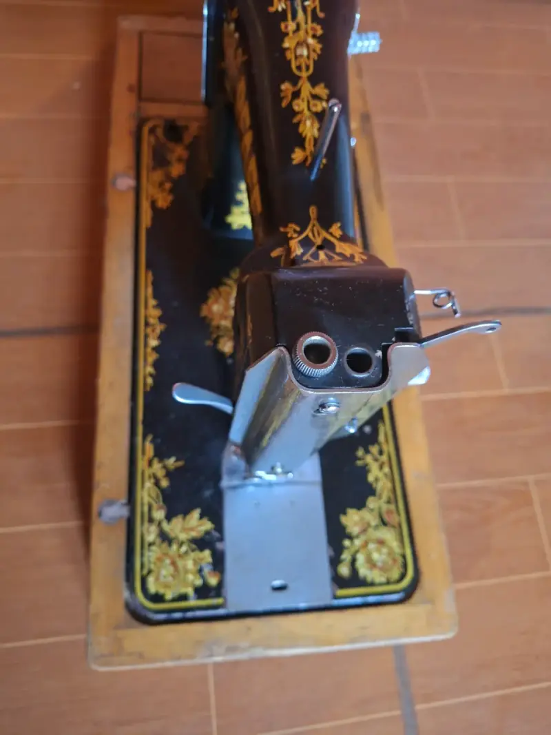 Máquina de Coser Antigüa Pfaff 50 Decorada - 6
