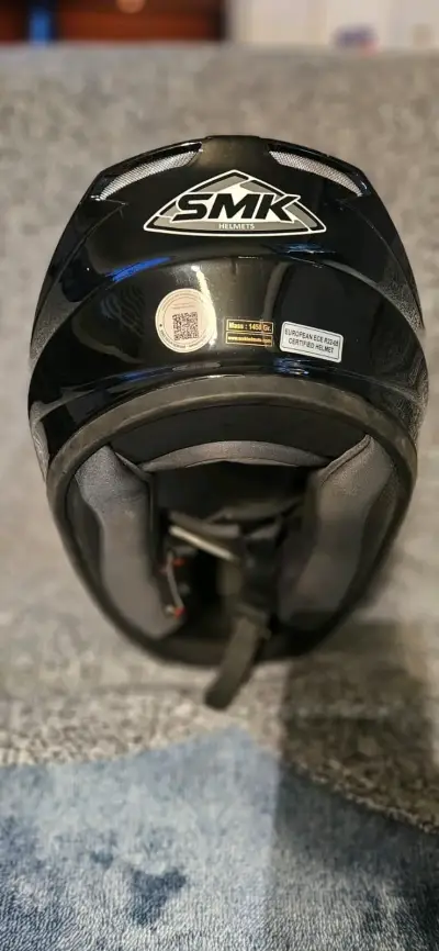 Casco de moto SMK negro con visor - miniatura 4