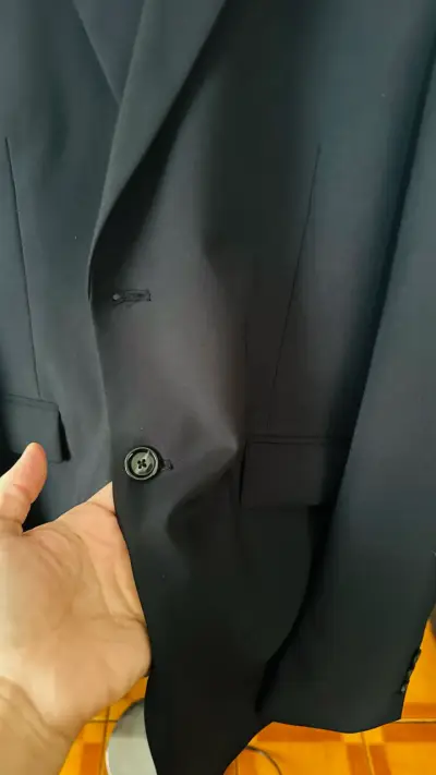 Blazer azul marino para hombre elegante - miniatura 3