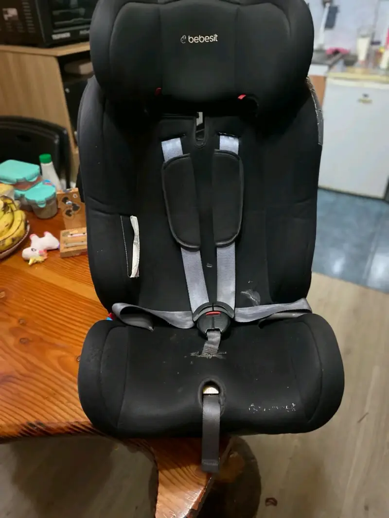 Silla de Auto Bebesit Negra para Bebé - 2