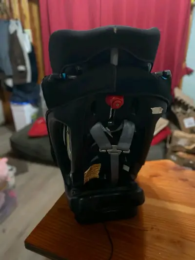 Silla de Auto Bebesit Negra para Bebé - miniatura 3