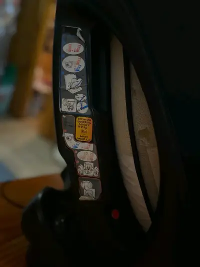 Silla de Auto Bebesit Negra para Bebé - miniatura 4