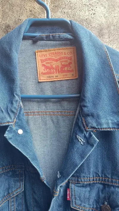 Chaqueta de mezclilla Levi's azul - miniatura 3