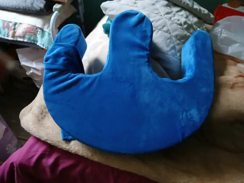 Cojín de apoyo ergonómico azul