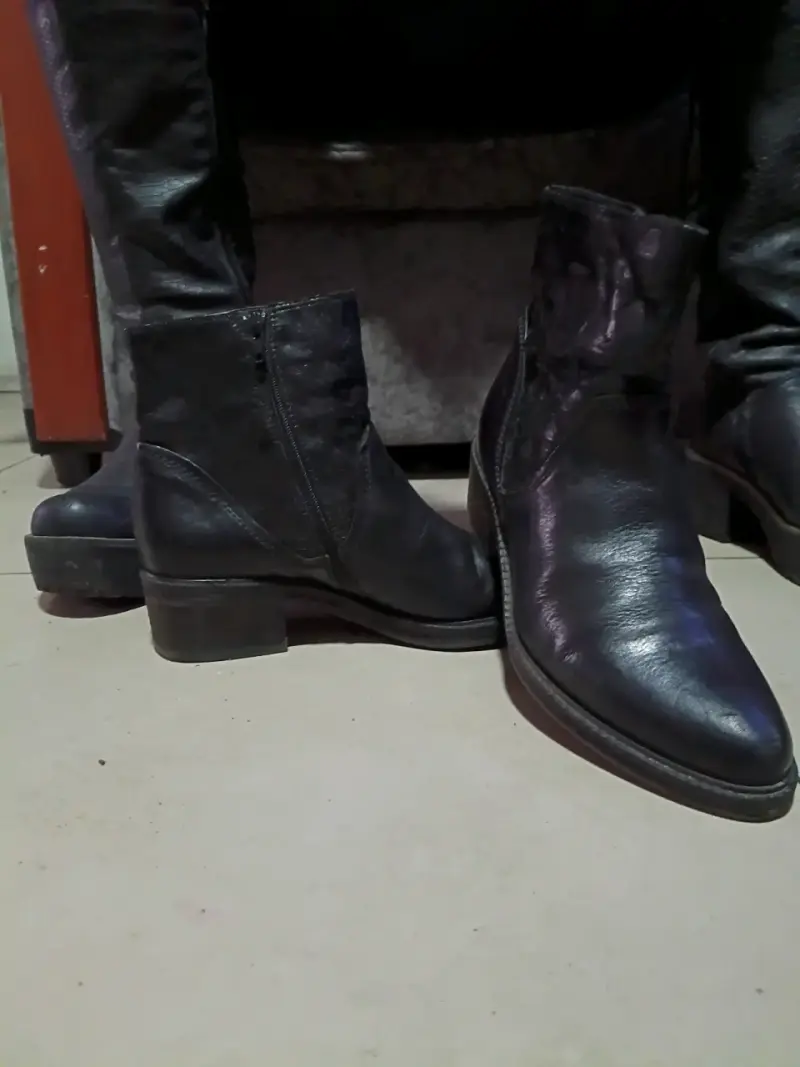 Botines de cuero gris con cordones y tacón - 5
