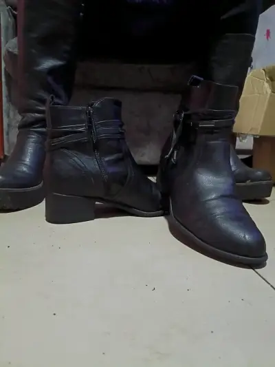Botines de cuero gris con cordones y tacón - miniatura 6