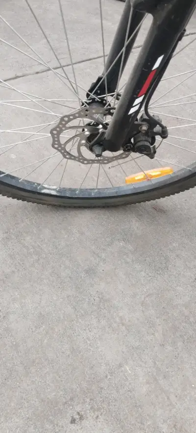 Bicicleta de montaña con cambios Shimano - miniatura 3