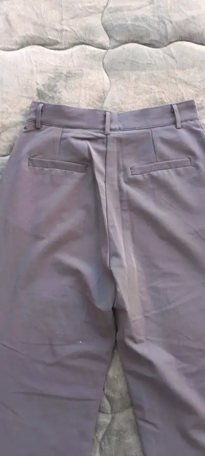 Pantalones grises Dazy talla M - miniatura 4