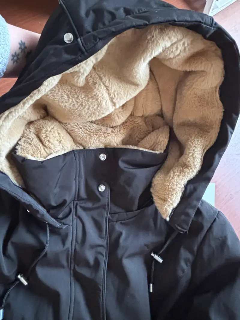 Parka Zara negra con capucha - 4