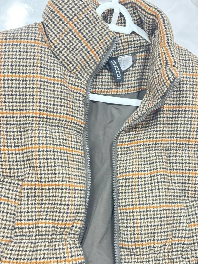 Chaleco acolchado a cuadros para hombre - 1