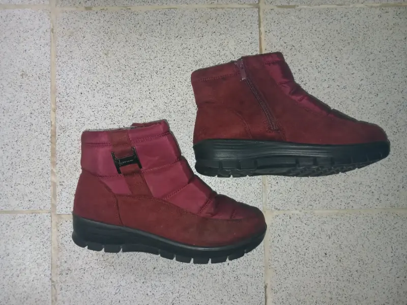 Botines de mujer burdeos con cierre lateral