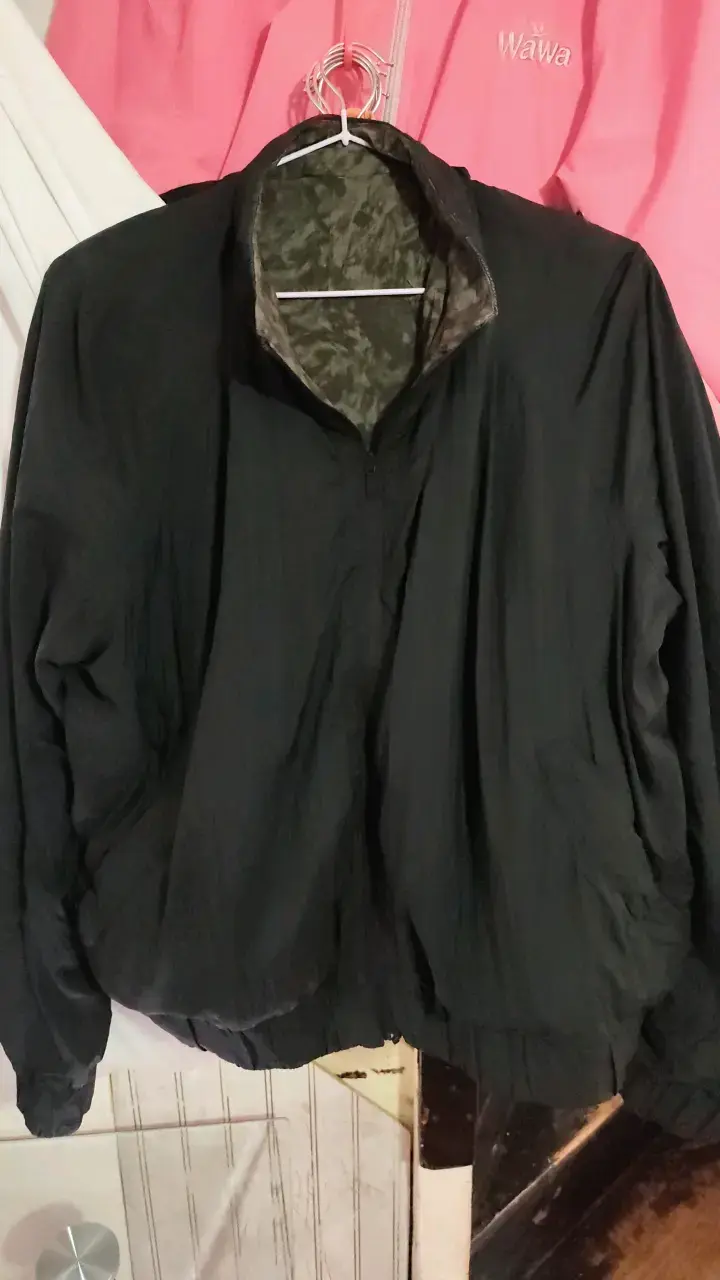 Chaqueta deportiva negra Lululemon para mujer - 2