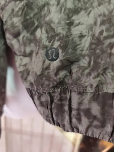 Chaqueta deportiva negra Lululemon para mujer - miniatura 3