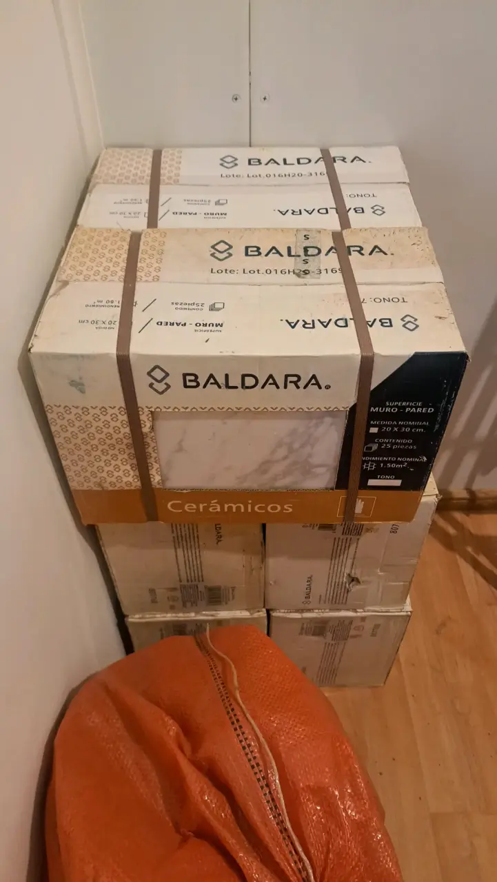 Cajas de cerámicos Baldara para muro. - 2