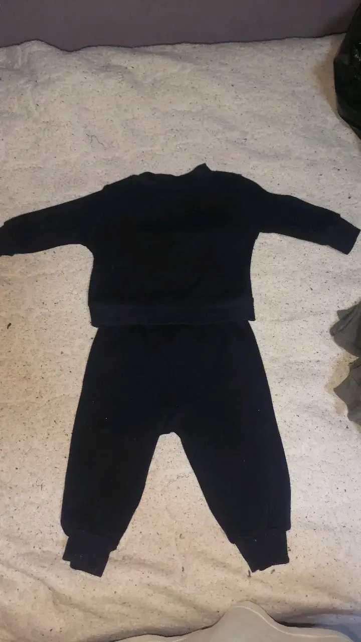 Conjunto de ropa infantil con diseño de personaje - 4