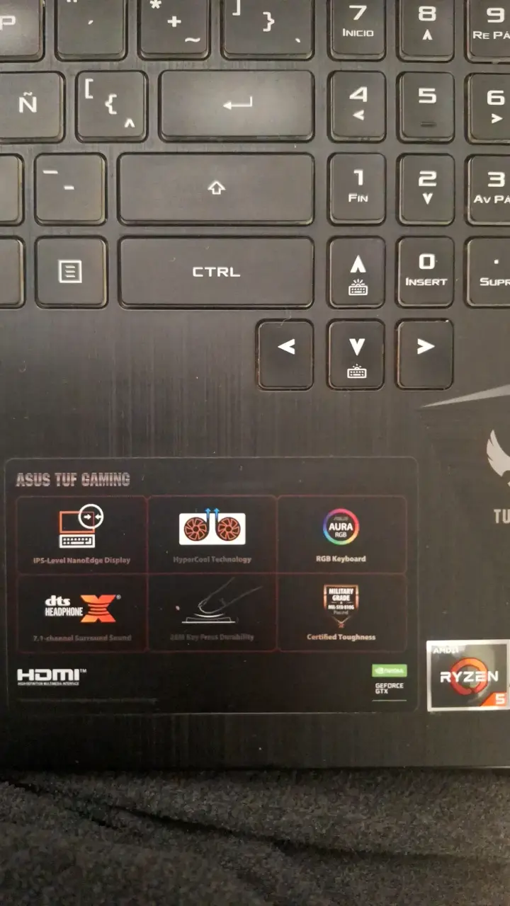 Laptop ASUS TUF Gaming Ryzen 5 en buen estado - 4