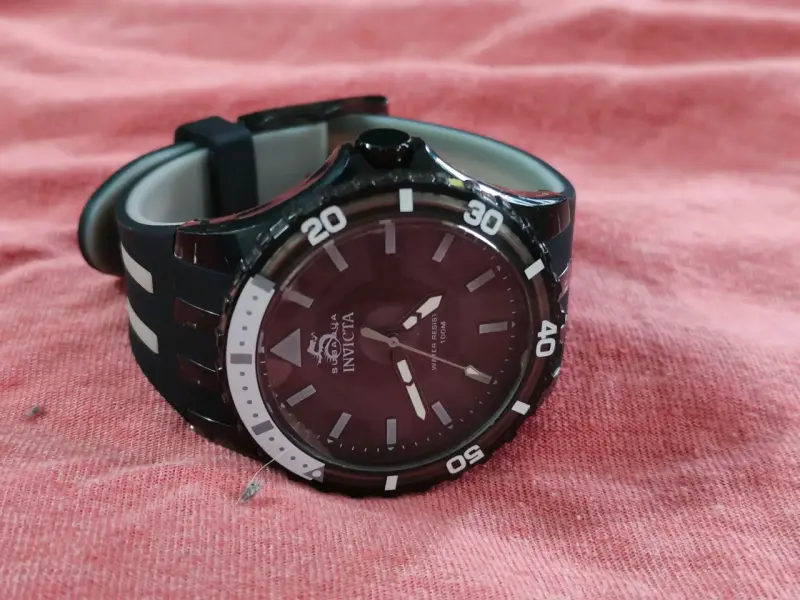 Reloj Invicta Subaqua Negro Resistente al Agua - 4