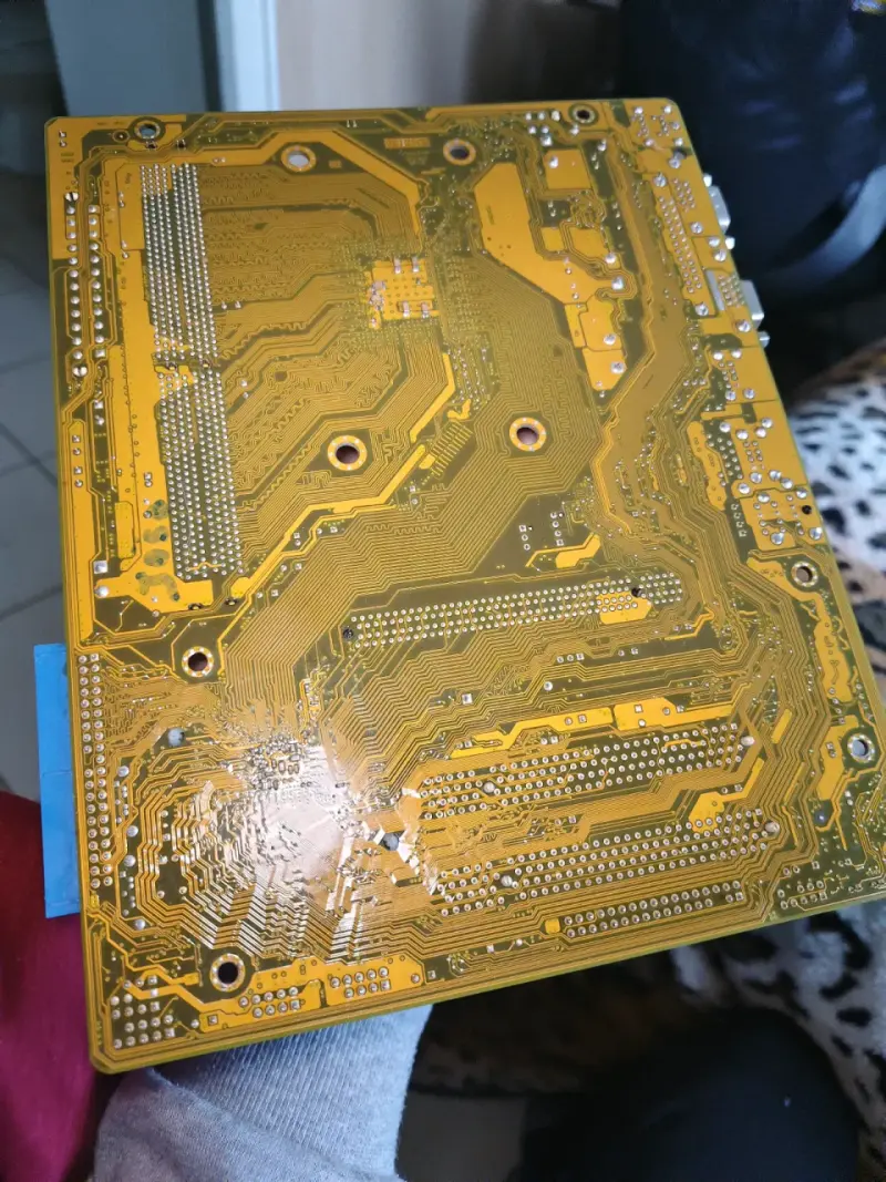 Placa Madre Asus M2N-MX SE Plus con Procesador - 4