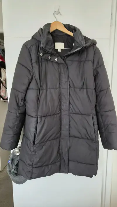 Psrka  negro con capucha H&M - miniatura 1