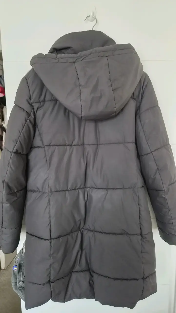 Psrka negro con capucha H&M - 3