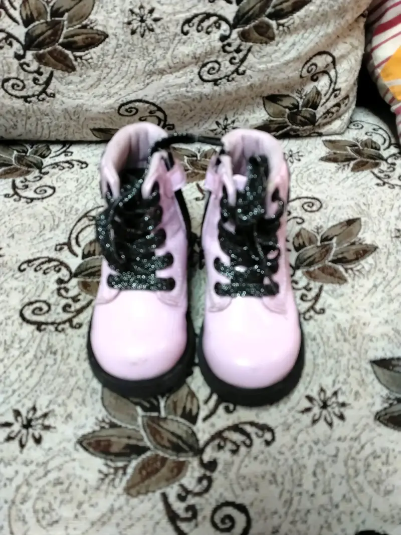 Botas rosadas para niña con diseño Minnie - 1