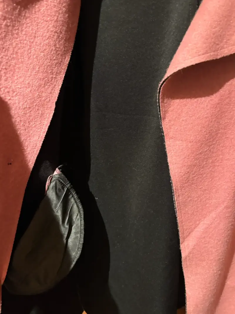 Abrigo rosa para mujer con botones - 2