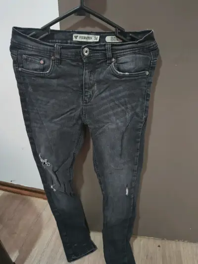 Jeans negros desgastados para mujer talla 14 - miniatura 1