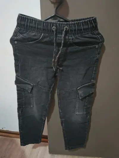 Pantalones cargo negros para hombre con bolsillos - miniatura 1
