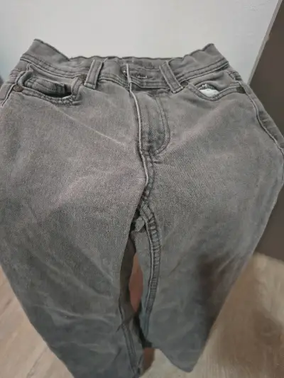 Jeans grises para hombre en buen estado - miniatura 1