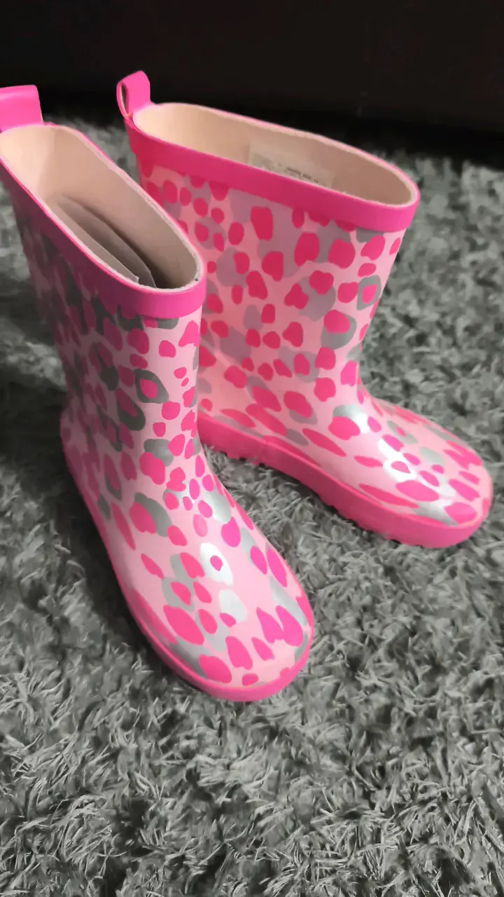 Botas de lluvia infantiles rosadas con estampado - 1