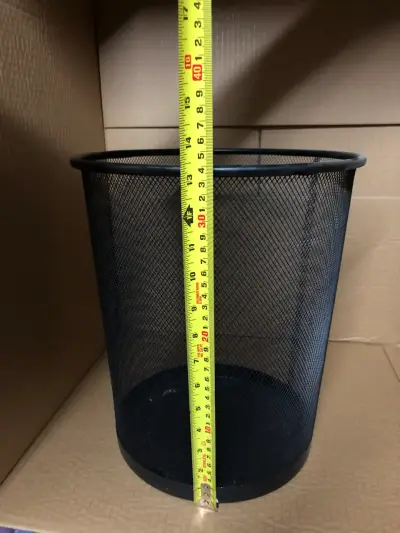 Papelera de malla metálica negra - miniatura 4