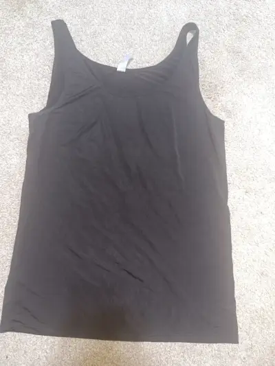 Polera sin mangas negra para mujer - miniatura 1