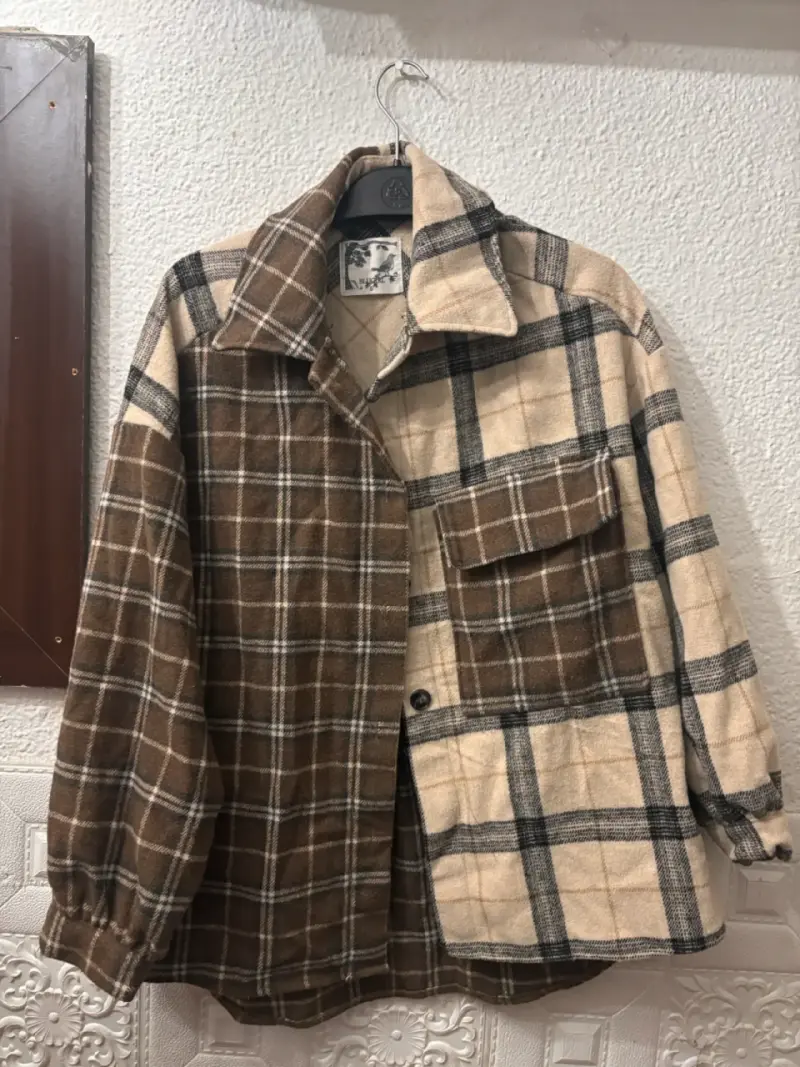 Chaqueta de lana a cuadros marrón y beige - 1