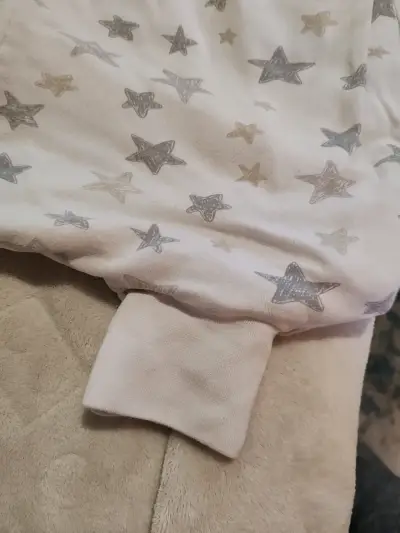 Saco de dormir para bebé con estrellas - miniatura 3