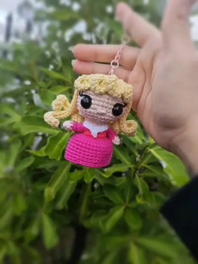 Llaveros amigurumi de princesas Disney - miniatura 2