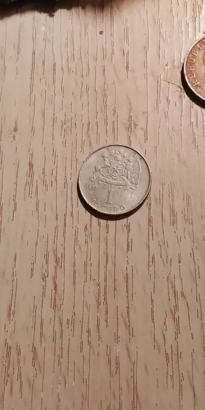 Moneda antigua de 1 escudo chileno 1972 - miniatura 1