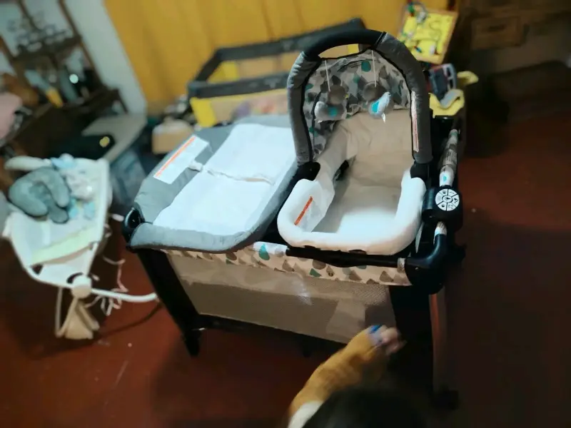 Cuna corral para bebé con mudador y huevito - 5
